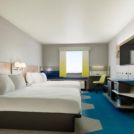 Microtel Inn Suites By Wyndham Lac-Megantic Ngoại thất bức ảnh