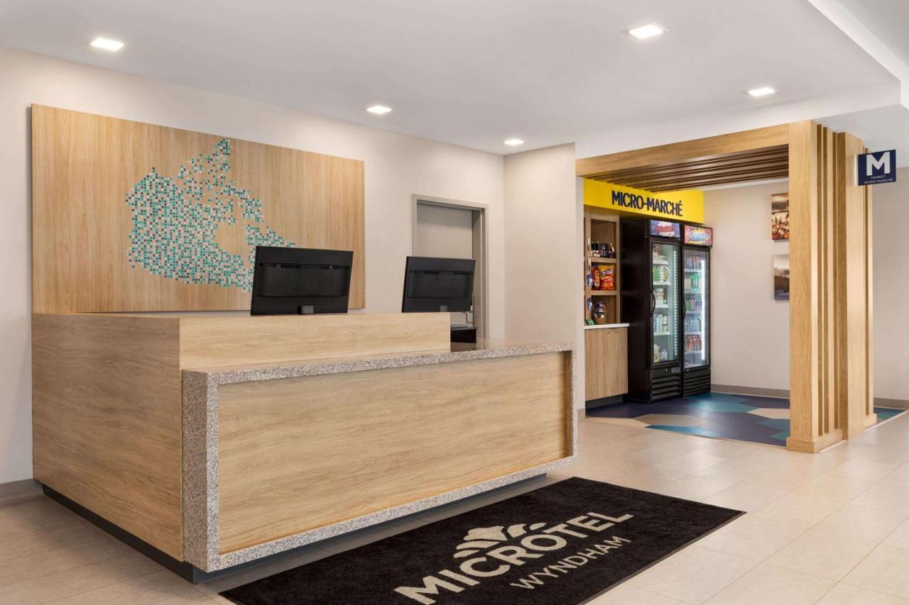 Microtel Inn Suites By Wyndham Lac-Megantic Ngoại thất bức ảnh