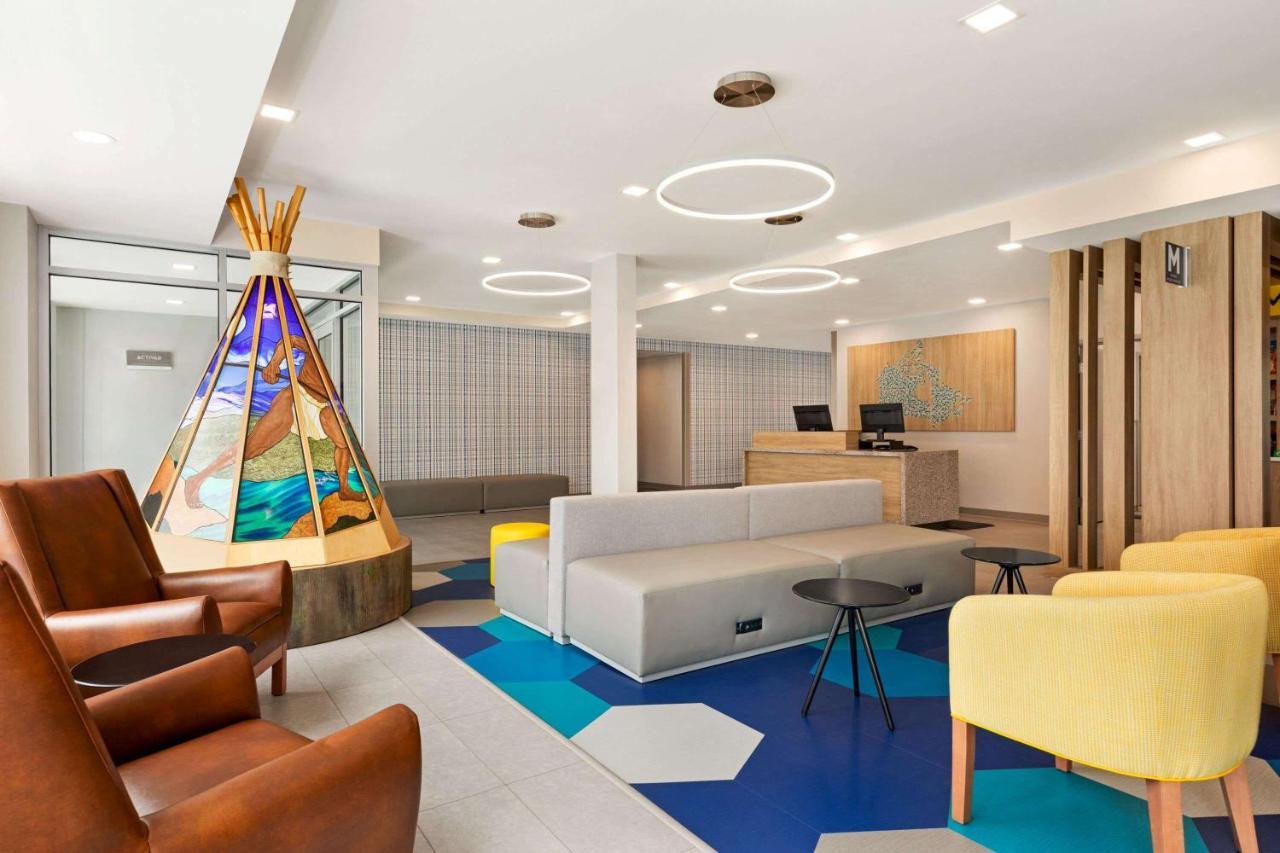 Microtel Inn Suites By Wyndham Lac-Megantic Ngoại thất bức ảnh