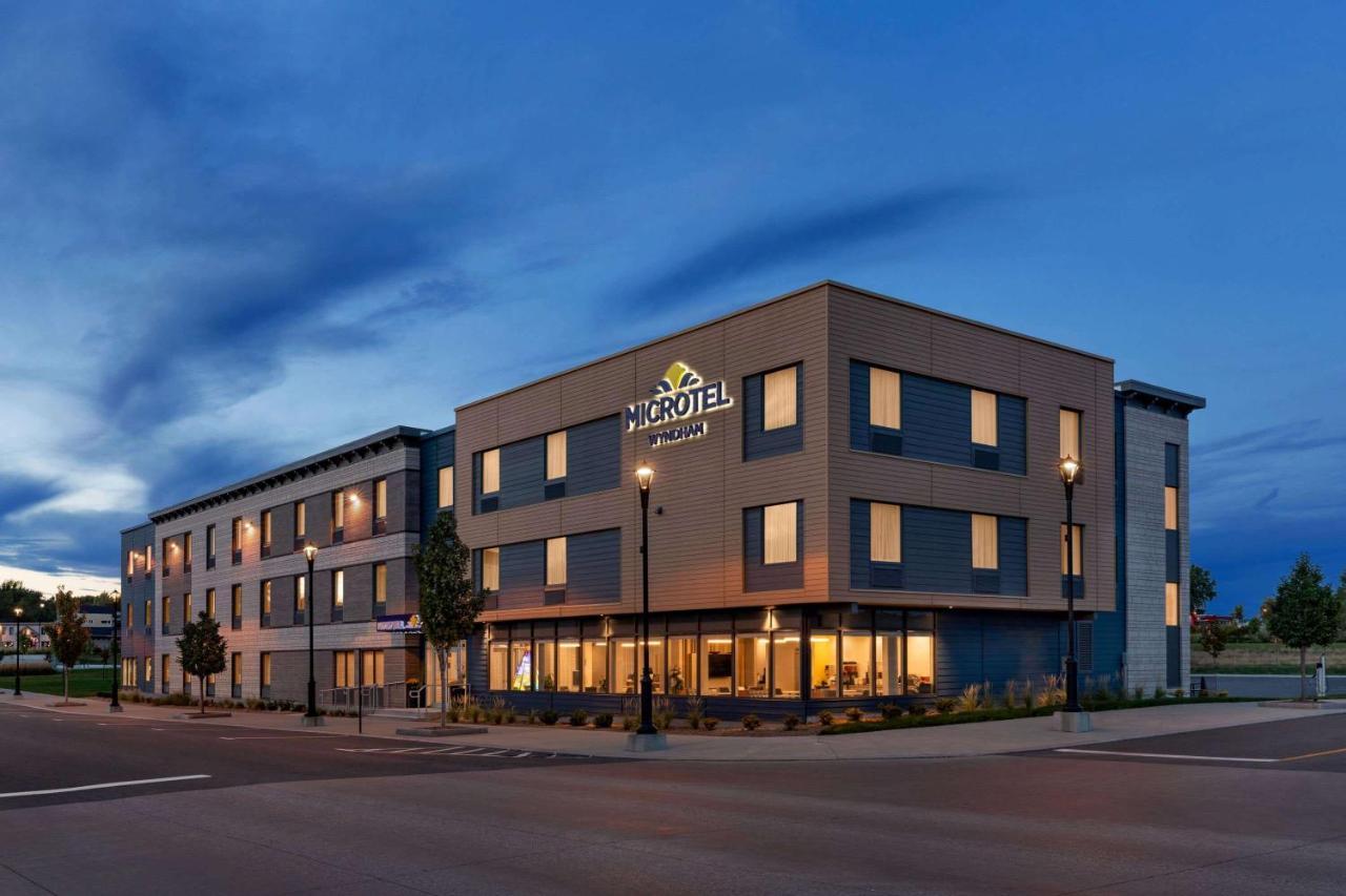 Microtel Inn Suites By Wyndham Lac-Megantic Ngoại thất bức ảnh