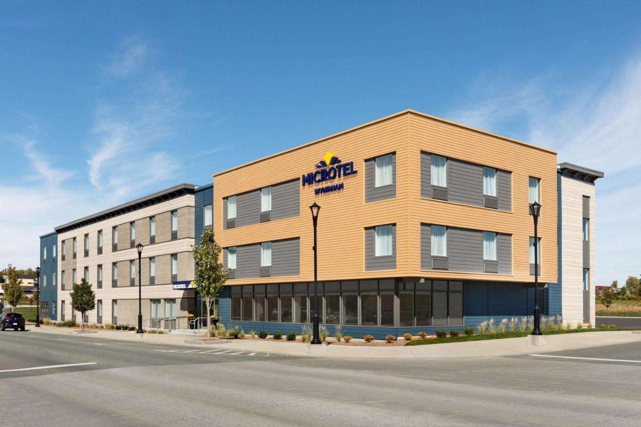 Microtel Inn Suites By Wyndham Lac-Megantic Ngoại thất bức ảnh