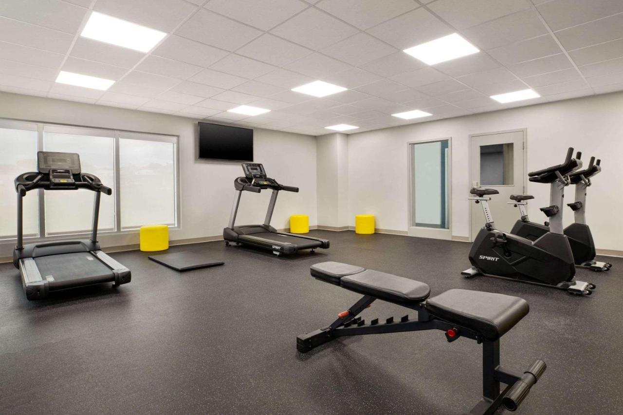 Microtel Inn Suites By Wyndham Lac-Megantic Ngoại thất bức ảnh