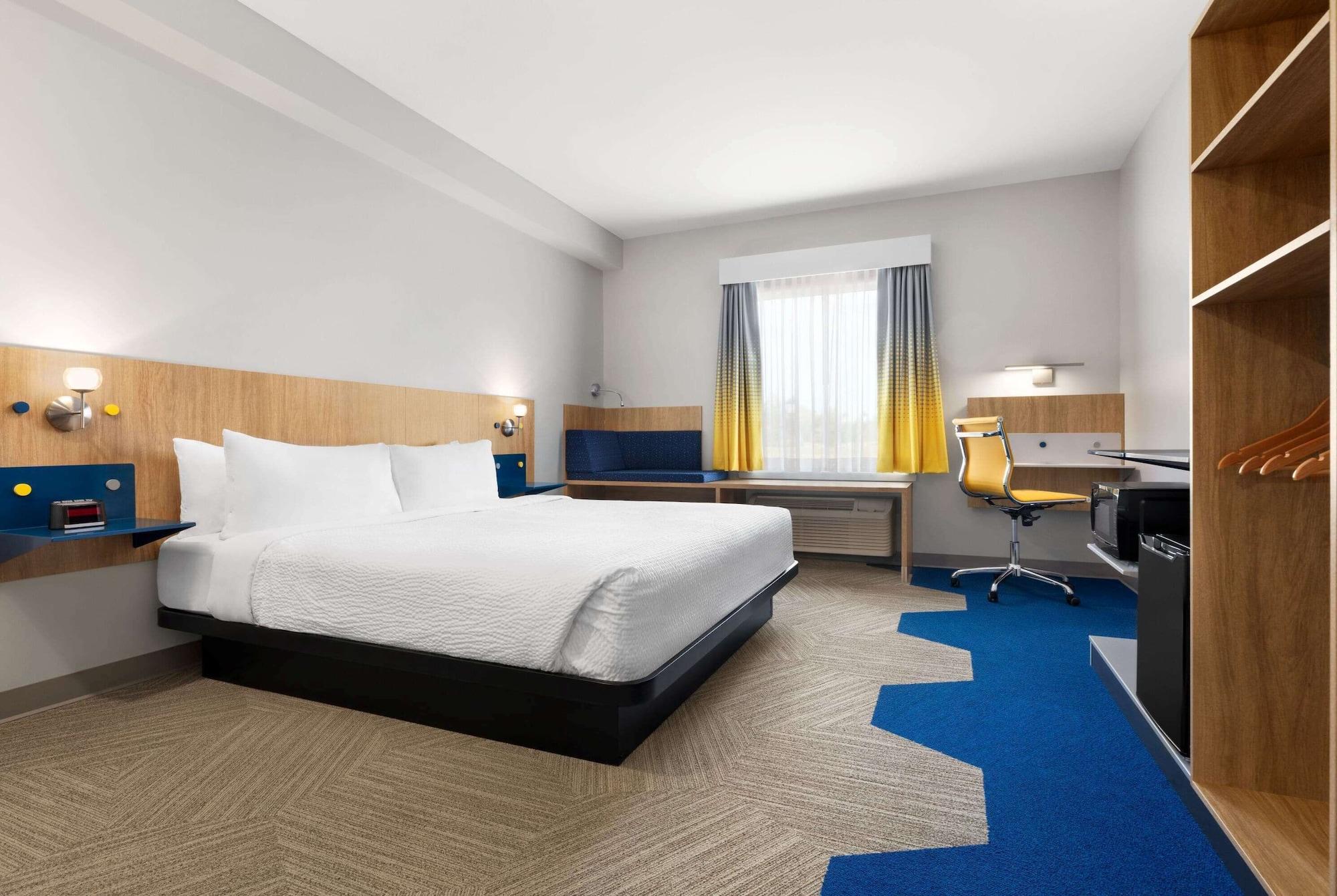 Microtel Inn Suites By Wyndham Lac-Megantic Ngoại thất bức ảnh