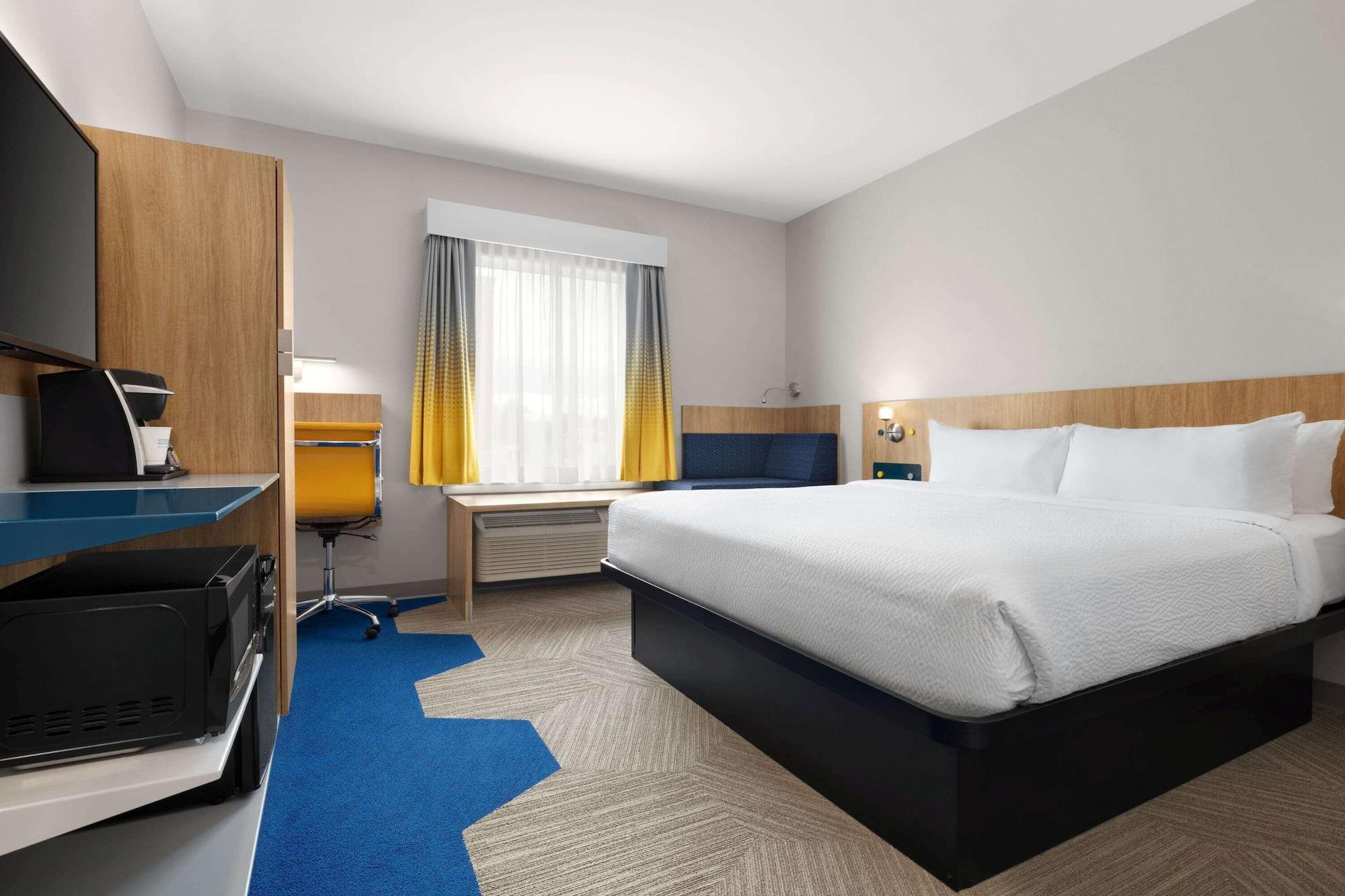 Microtel Inn Suites By Wyndham Lac-Megantic Ngoại thất bức ảnh